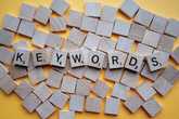 how to add keywords to yoast wordpress blogger